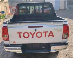 تويوتا هايلوكس